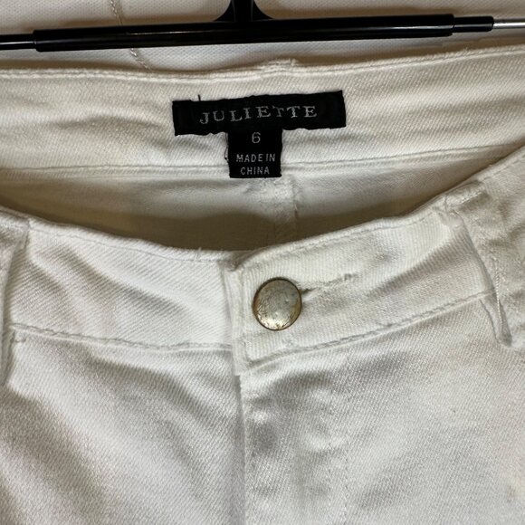 White Juliette Cropped Jeans Sz 6 Embroidered Floral Lace Overlay Sequins Chic - Picture 8 of 14